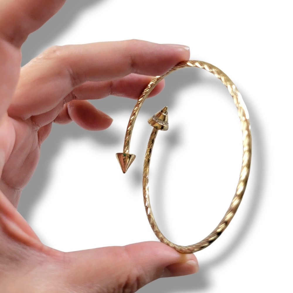 EUC Elegant Gold Tone Open Coil Spiked Bangle Bracelet - Picture 4 of 9